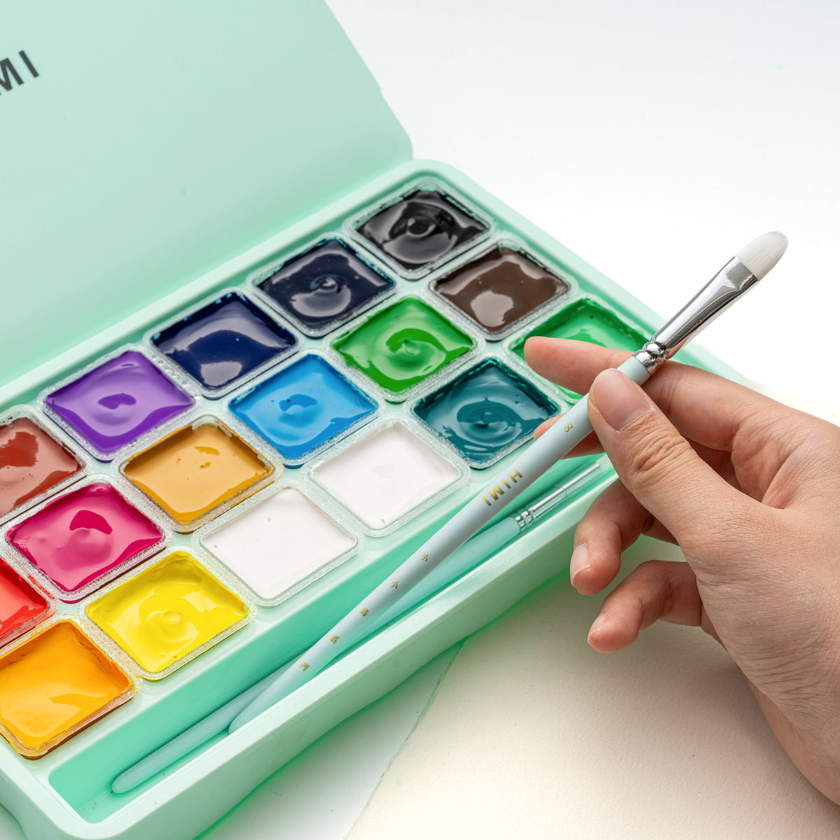 HIMI Jelly Cup Gouache Set of 18 Colours + 3 Brushes Green Case