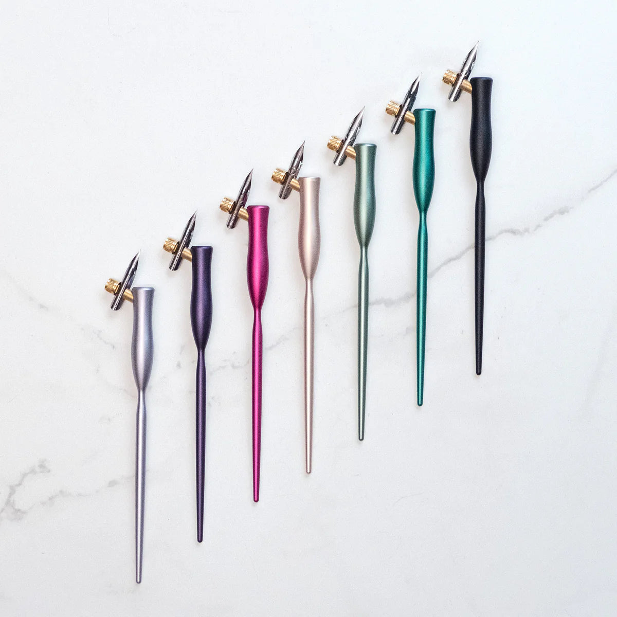 Tom's Studio Flourish Curve Oblique Nib Holder Jet Lilac
